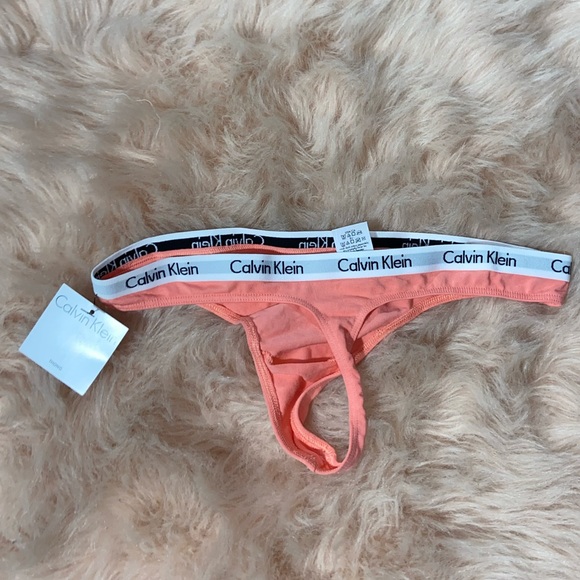 Calvin Klein thong - Picture 2 of 2